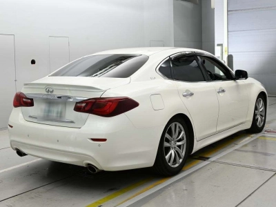 NISSAN FUGA