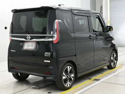 NISSAN ROOX