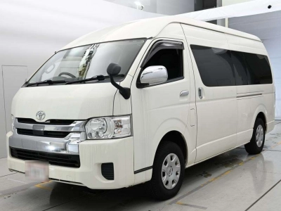 TOYOTA HIACE WAGON