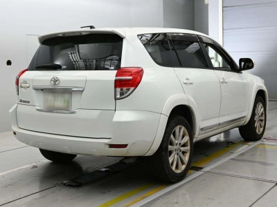 TOYOTA VANGUARD
