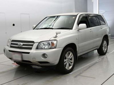 TOYOTA KLUGER HYBRID
