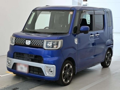 DAIHATSU WAKE