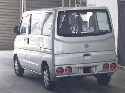 NISSAN CLIPPER VAN