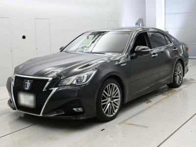 TOYOTA CROWN HYBRID