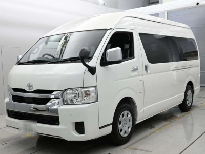 TOYOTA HIACE WAGON