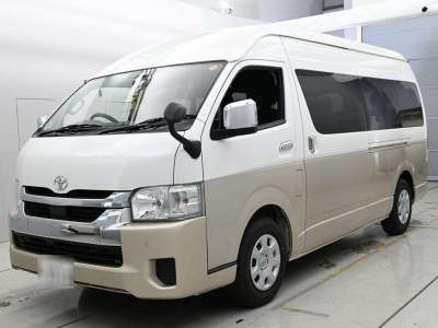 TOYOTA HIACE WAGON