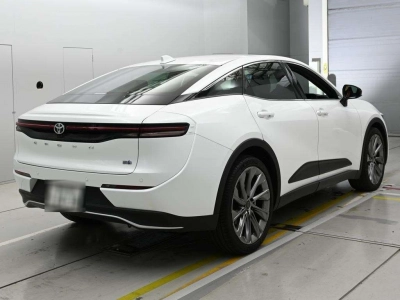 TOYOTA CROWN CROSSOVER