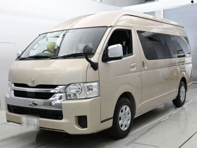 TOYOTA HIACE WAGON