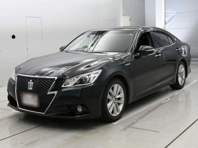 TOYOTA CROWN HYBRID