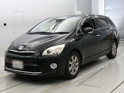 TOYOTA MARK X ZIO