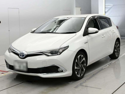TOYOTA AURIS