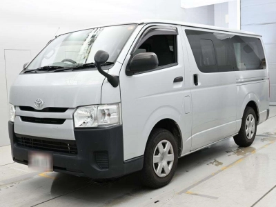 TOYOTA REGIUS VAN