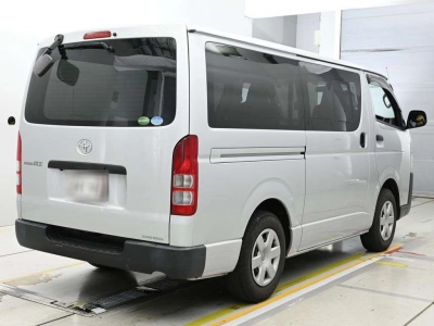 TOYOTA REGIUS VAN