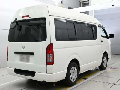 TOYOTA REGIUS VAN