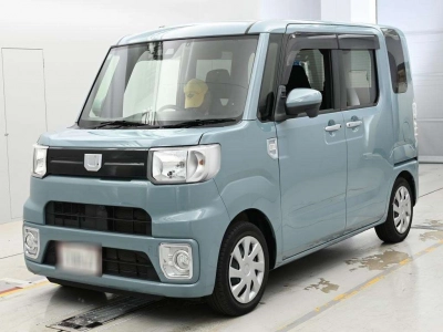 DAIHATSU WAKE
