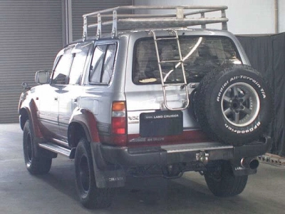 TOYOTA LAND CRUISER 80