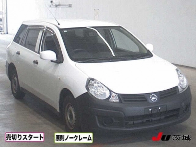 NISSAN AD VAN