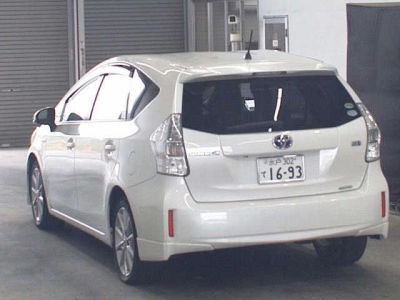 TOYOTA PRIUS ALPHA