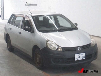 NISSAN AD VAN