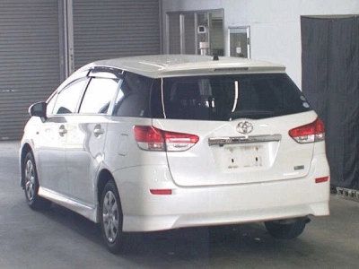 TOYOTA WISH