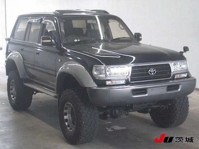 TOYOTA LAND CRUISER 80