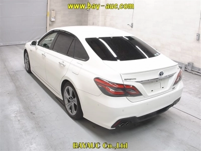 TOYOTA CROWN HYBRID