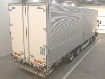 NISSAN UD