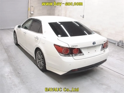 TOYOTA CROWN HYBRID