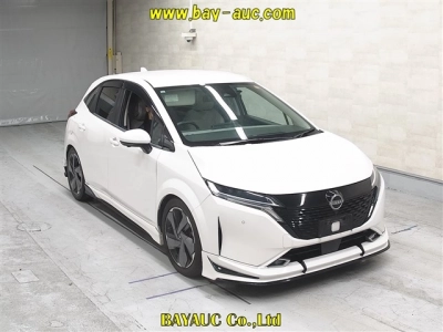 NISSAN AURA