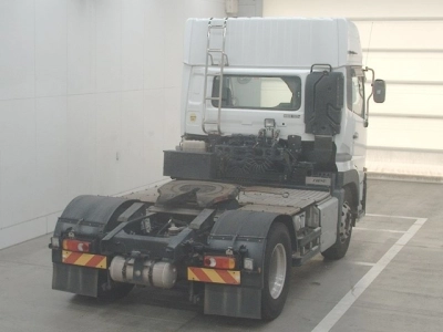 NISSAN UD
