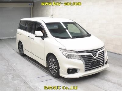 NISSAN ELGRAND