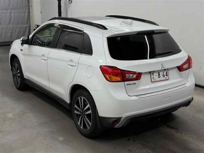 MITSUBISHI RVR