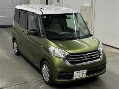 NISSAN DAYZ ROOX