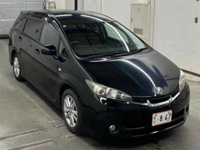 TOYOTA WISH