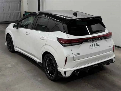 NISSAN AURA