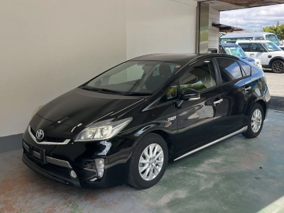 TOYOTA PRIUS PHV