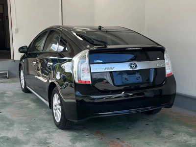 TOYOTA PRIUS PHV