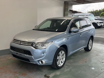 MITSUBISHI OUTLANDER PHEV
