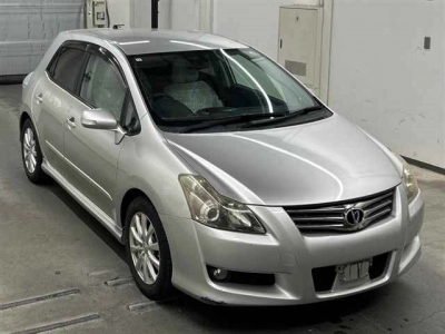 TOYOTA BLADE