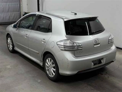 TOYOTA BLADE