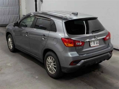 MITSUBISHI RVR