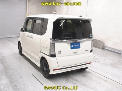 HONDA N BOX CUSTOM