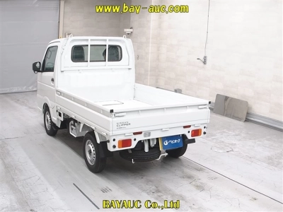 NISSAN CLIPPER TRUCK