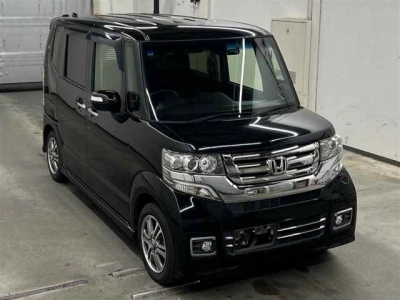 HONDA N BOX CUSTOM