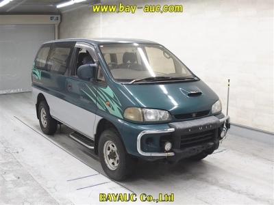 MITSUBISHI DELICA SPACE GEAR