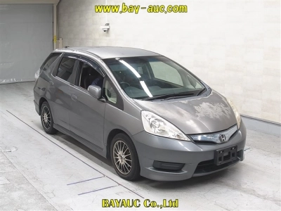 HONDA FIT SHUTTLE HYBRID