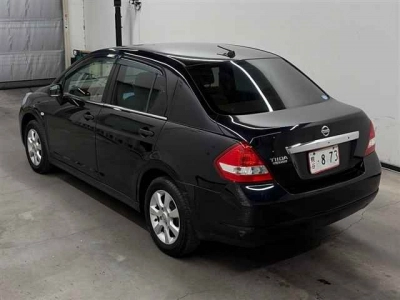 NISSAN TIIDA LATIO
