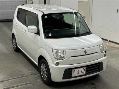 SUZUKI MRWAGON