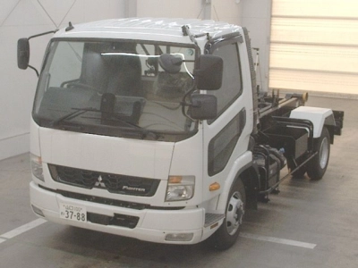 MITSUBISHI FUSO FIGHTER