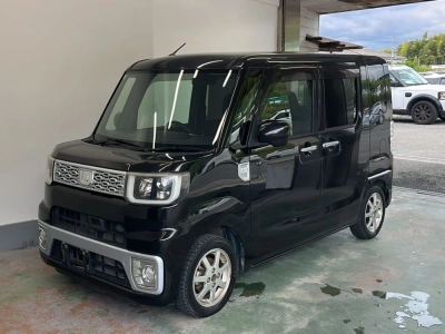 DAIHATSU WAKE